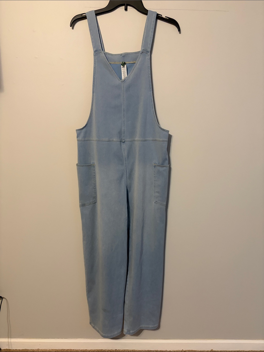 Halara Light Blue Denim-Style Women’s Overalls. Mp.